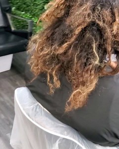 GOOGLE ⭐⭐⭐⭐⭐ ONLY APPOINTMENT 🤷‍♂️ 🚩 7171 CORAL WAY 📱 7867153876 TEX ME 💇‍♀️ 3052641477 APPOINTMENT strong changes @holaotaola @alexanderotaola #igoraroyal #beautysalonmiami @schwarzkopfpro @schwarzkopfusa @flamingobeautysupply #morevibrance #kingofhaircolor #hairtransformation #flamingobeautysupply #beforeandafter #highlights #ilovemywork❤ #danystylist #hairsfashion @olaplex #hairstylistmiami #cosmoprofbeauty #dmsalonspadany #haircolors #miamihairsalon #peluquerosinfluencers #peluqueros #sa