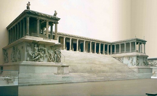 Greek Hellenistic Art: Pergamon Altar - Exploring Art with Alessandro