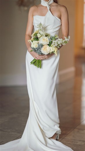 Luxury floral • Wedding & Event decor on Instagram: "Follow our ideas, get inspired by color combinations and exclusive floral arrangements. We share plenty of tips, inspiration, and beautiful projects you’ll want to recreate! 🌿 👉 Follow us so you don’t miss new ideas and inspiration for your next celebration! #floridawedding #floridabride #weddingflowersdecor #weddinginspiration #luxuryfloridadesign eventplanning elegantfloridaweddings weddingdesign"