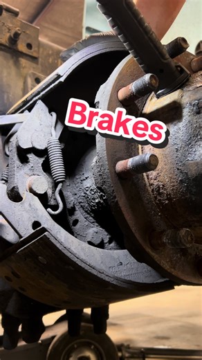Understanding Old Style Wheel Brakes and Their Function