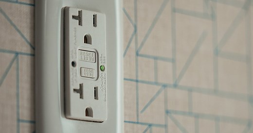 GFCI Outlet Blinking Red Light (Solved)