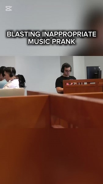 BLASTING INAPPROPRIATE MUSIC PRANK IN LIBRARY #fyp #FORYOUPAGE #blasting #inappropriate #song #in #library #prank