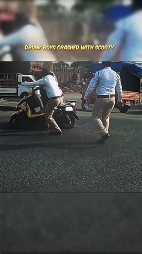 Drunk Scooty boys crashed infront of Traffic Police | Police seized the bike #shortvideo