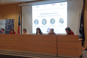 Poetas y académicas celebraron primer Día Nacional de Gabriela Mistral - Universidad de Chile