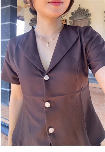 Model Cantik dan Warna Menarik dari Blouse Vest