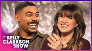 “Your Eyes Are Unfair!” Kelly Clarkson’s Hilarious Reaction to Aaron Pierre in “Mufasa: The Lion King” Interview