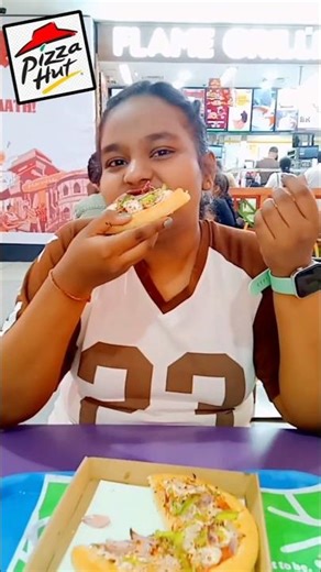 Food Challenge- Domino's vs Pizza Hut kaun Jeeta?😱🤤#shortsfeed#foodshorts#shorts#foodchallenge
