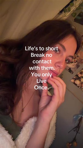 Reconnect With Your Ex: What's the Worst That Can Happen?