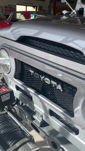 Vintage Land Cruiser For Sale - Toyota FJ40 Classic Car