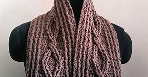 Cable stitch scarf - free crochet pattern