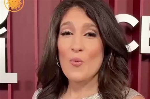 We’re on the red carpet at the Tony Awards to speak to the biggest names in theater — tune in for all the behind-the-scenes moments and interviews from Broadway’s biggest night 🎭 https://cbsn.ws/43XuLf5 | CBS Mornings