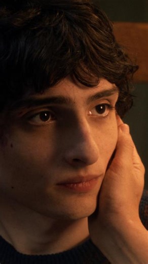 26K views · 139 reactions | Sonunda... başlıyoruz. Stranger Things final sezonu 1. kısım 27 Kasım’da, 2. kısım 26 Aralık’ta ve final bölümü 1 Ocak’ta sadece Netflix’te. | Netflix | Facebook