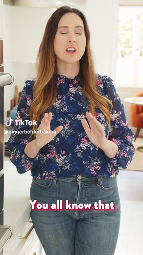 The history of Pavlova, one of my favorite desserts! #bakinghistory #t... | baking