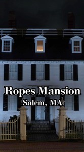 🎃 Fans of the 1993 film "Hocus Pocus" may recognize the Ropes Mansion from the Halloween favorite, but few know its sinister side. Once home to heartbreak, rebellion, and an infamous loyalist’s curse, this Salem landmark’s true past is more haunting than fiction. 👻 Discover the house's chilling history on our blog (link in comments👇) #RopesMansion #SalemMA #HocusPocus #Halloween #Halloween2025 #SpookySeason #SpookyVibes #HauntedHouse #HistoricHouse | US Ghost Adventures