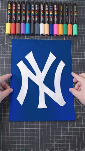 Drawing the New York Yankees Logo in under 12 Seconds! #newyork #baseball #shorts