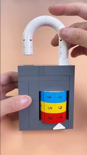 A LEGO Combination Lock that Really Works! #lego #legomoc #lock #satisfying