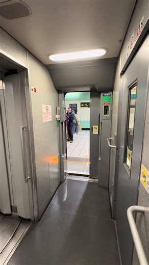 台湾新幹線、ドアの音が日本と同じ！？🚄 #台湾新幹線#台湾高速鉄道#新幹線#700T#700系#Shinkansen#鉄道#鉄道好き#Train#Taiwan