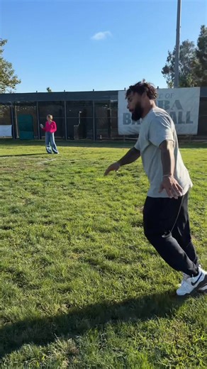 Pali strong. 💙 We hosted a youth flag football clinic with Kyren Williams in Pacific Palisades. | Los Angeles Rams