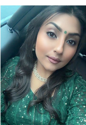 Meet Monica: Your Go-To Punjabi Folk Singer for Weddings