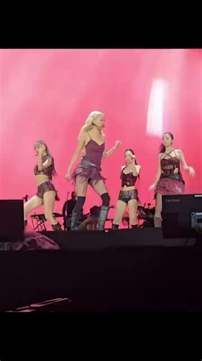 blackpink concert in singapore day 2 #blackpink #rose #lisa #jisoo #jennie