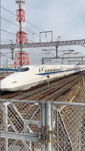 N700A のぞみ 東海道新幹線 新大阪行き列車の通過の様子です。JR東海 岐阜羽島駅 SHINKANSEN