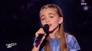#TheVoiceKids Samedi soir, Angelina a livré une performance magnifique sur "J'envoie valser" de Zazie ! Elle a fait pleurer nos trois coachs et elle est désormais Finaliste !! Vous en avez pensez quoi ? Pour revoir sa prestation : http://ow.ly/BR8r30fqVkY | The Voice : la plus belle voix