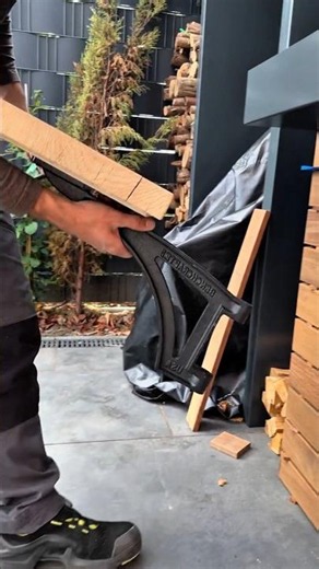 Amazing Hidden Bracket! This Woodworking Trick Creates a Clean Floating Shelf 🔥 #Woodworking #DIY