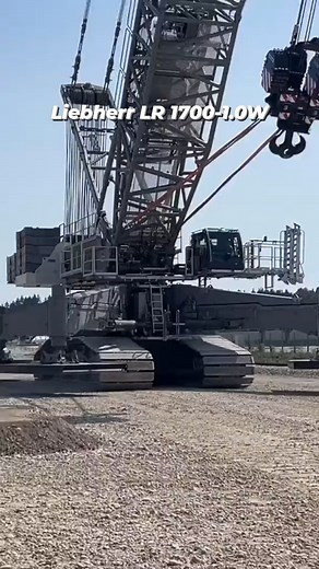 24K views · 933 reactions | Liebherr LR 1700-1.0W #Liebherr #Liebherrcranes #LR1700_1_0W #Latticeboomcrane #Latticeboomcrawlercrane #Crawlercrane #Craneoperator #Gruas #Guindaste #Cranes #Grues #Mobilkran #Mobilecrane #Mobilecranes | Román Ruelas | Facebook