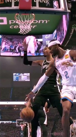 #wemby goes full extension! 😤 #victorwembanyama #dunk #spurs #nbaplayoffs2026 #nba