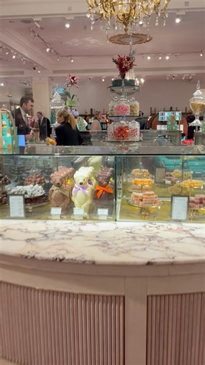 Fortnum & Mason in Piccadilly, London. Founded in 1705 as a grocery store, Fortnum's reputation was built on supplying quality food, and saw rapid growth throughout the Victorian era. Though Fortnum's developed into a department store, it continues to focus on stocking a variety of exotic, speciality and also 'basic' provisions. #fortnum #fortnumandmason #london #londonlife | Great British Tea Party