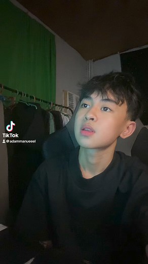 lip singer | Adam Manuel