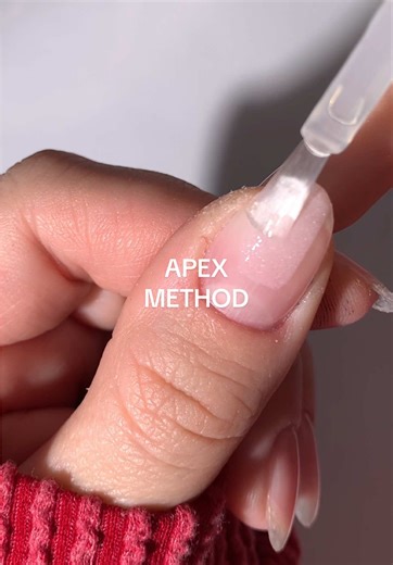 Cracking or chipping dip powder? The Apex Method can solve that for you. With extra layers to properly build structure and strength, creating a smooth, balanced nail. Never bulky, always flawless, and made to last. 🫶🏻 #dippowder #apexmethod #diynails #goodnails #nailtutorialsforbeginners