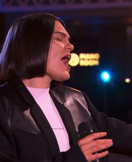 Jessie J Performs 'Who You Are' at BBC Radio 2