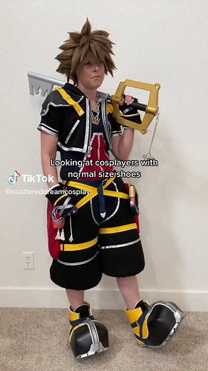 The Struggle of Being Sora in Kingdom Hearts Cosplay