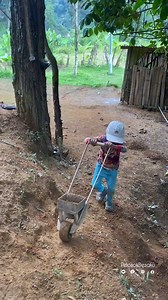 Terasa Nostalgia ke jaman Dahulu, Melihat Anak - anak Bermain Permainan Mobil - Mobilan dari Kayu #suasanapedesaan #pelosokdesa #nostalgia #jamandulu #permainananak #mobilmobilan #kabandungbarat | Pelosok Desaku