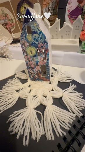 How to make a yarn’s snowflake # DIY#art and crafts #aesthetic#youtubeshorts #youtuber