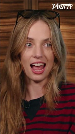 Maya Hawke on what crazy ideas she pitched the Duffer Brothers #strangerthings