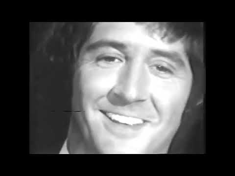 Tony Christie - (Is This The Way To) Amarillo - live TV (1972)