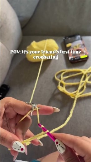 POV: It’s Your Friend’s First Time Crocheting 😂🧶