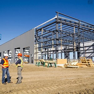 [Hot Item] Prefabricated Customized Industrial Wind-Resistant Steel Structure Building for Warehouse Workshop