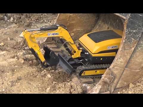 Excavator Duo from XCMG