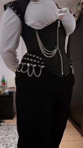 i love this corset sm!! #corset #billieeilish #hell #alternative #mohawk