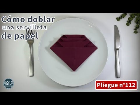 Cómo doblar una servilleta en forma de Diamante
