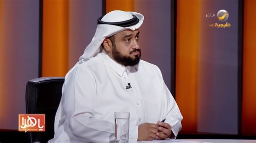 هل مسموح للأجنبي الإعلان عن عقار؟! #نعم .. جواب المتحدث الرسمي لهيئة العقار عن طرق الإعلانات العقارية النظامية:١. وسيط معه رخصة فال فقط:مسموح له الإعلان في جميع الوسائل باستثناء الشبكات الاجتماعية،٢. وسيط معه رخصة فال وموثوق: مسموح له الإعلان في جميع الوسائل والشبكات الاجتماعية،٣. معلن معه رخصة موثوق فقط: سواءً كان سعودي أو أجنبي: يجوز له الإعلان عن المشاريع العقارية بشرط وضع رقم الترخيص الإعلاني للعقار وتفاصيله ،،#عقار