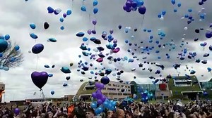 The Moment Balloons Are Released For Alfie Evans | LBC