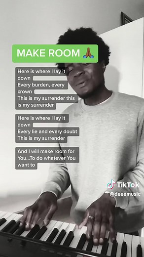 I will make room for you Jesus 💜🙏🏾 #deeemusic #worship #jesuslovesyou #godlovesyou #christaintiktokcommunity #christian #christiantiktok #gospel #music #keyboard