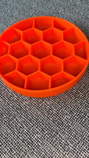 Today for dinner for the wolves we have: beef tripe, beef cheeks, veal trachea, beef trachea, fish, salmon. #asmr #asmrvideo #asmrsound #asmrdog #asmrtiktoks #asmrfood # #asmrsounds | Amberwolf Royalty | Facebook