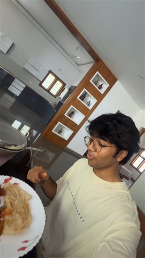 JVK on Instagram: "it’s porotta beef or nothing ✋ . . . . #explorepage #explore #reelsinstagram #reels #reelsindia #fyp #fypシ #foryou #foryoupage #trending #trendingaudio #trendingreels #trend #porottabeef #kerala #malayalam #food #meme #memes #funny #personal #relatable"