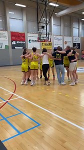 📌Grâce à leur superbe victoire contre Liège Atlas, les R1 dames accèdent aux Play-offs 💛💙 Bravo à elles et aux coachs | RCS Natoye