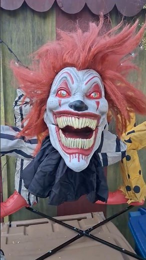 Spirit Halloween Carnival Creeper Jump Scare Clown 2026 Animatronic YouTube #Shorts Demo Video 4K